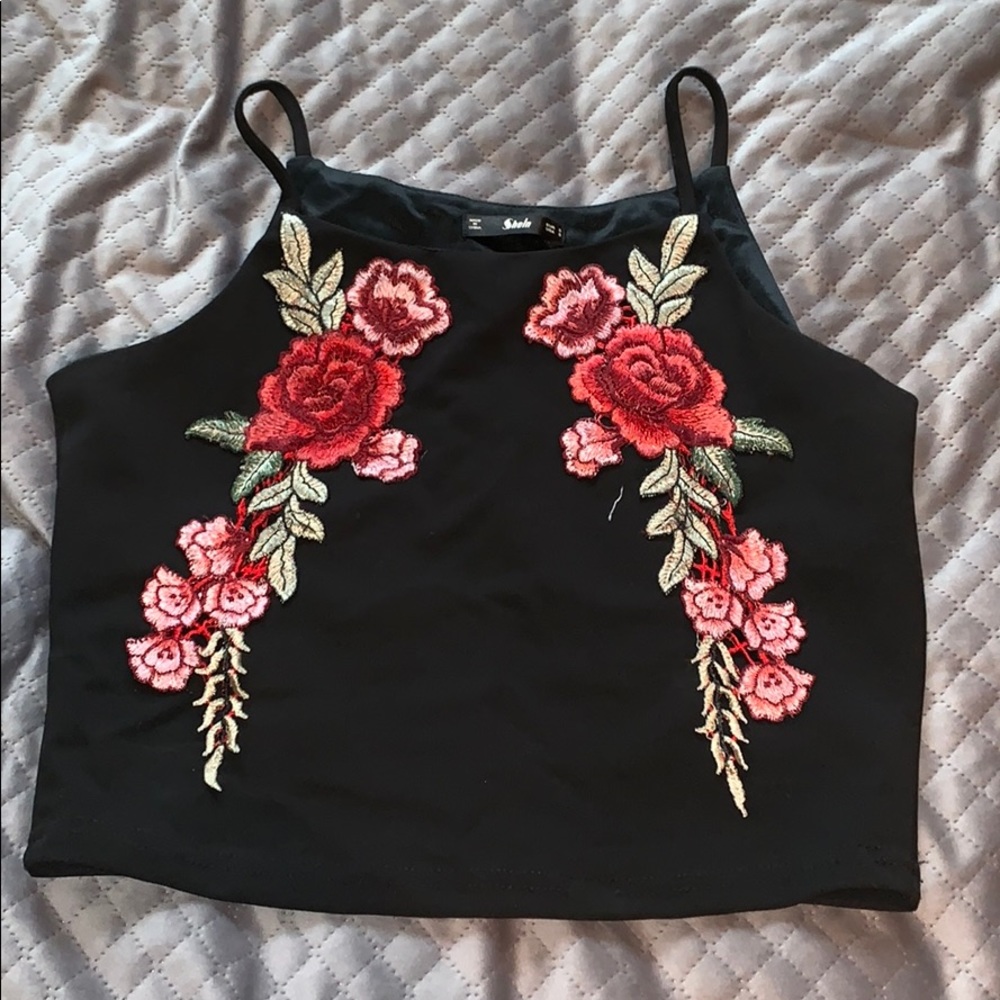 rose crop top